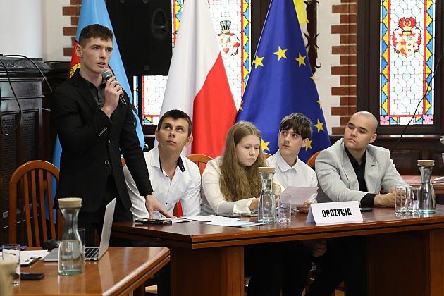 Debaty oksfordzkie w Lęborku – emocje, argumenty i młodzież na najwyższym poziomie