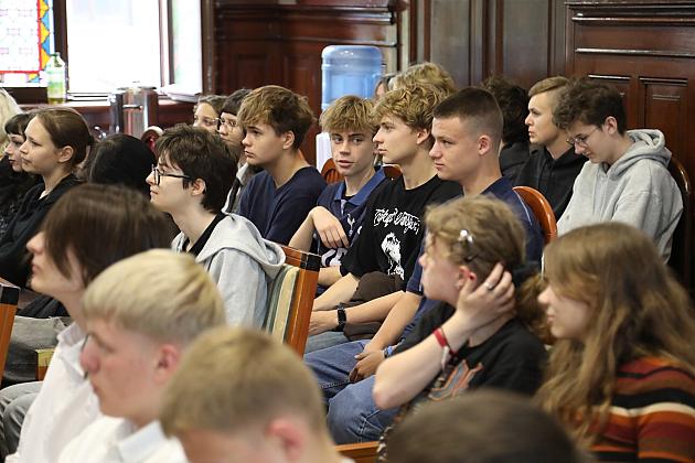 Debaty oksfordzkie w Lęborku – emocje, argumenty i młodzież na najwyższym poziomie