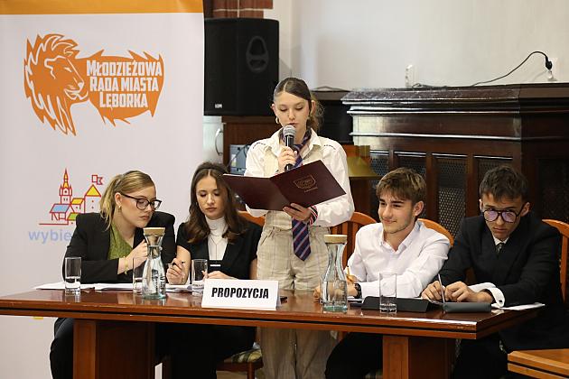 Debaty oksfordzkie w Lęborku – emocje, argumenty i młodzież na najwyższym poziomie