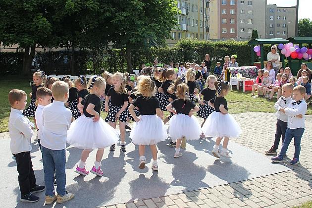 Taniec, uśmiech i radość – taki był III. Festiwal Tańca w Przedszkolu nr 9