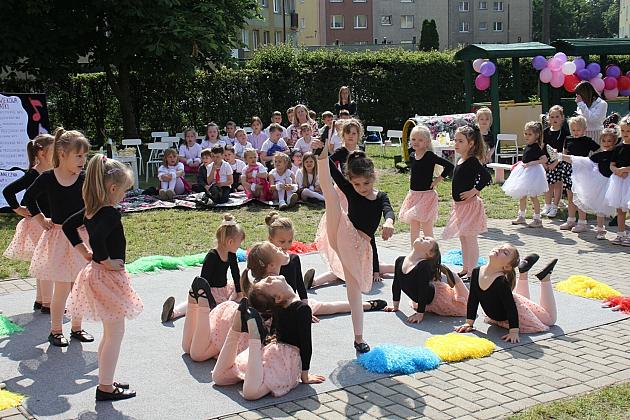 Taniec, uśmiech i radość – taki był III. Festiwal Tańca w Przedszkolu nr 9