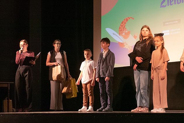 Nagrodzeni najlepsi czytelnicy wśród najmłodszych uczniów