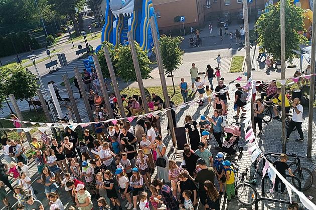 Lębork Nowy Świat znów tętnił życiem! Piąta edycja Festiwalu Ulicznego zachwyciła mieszkańców