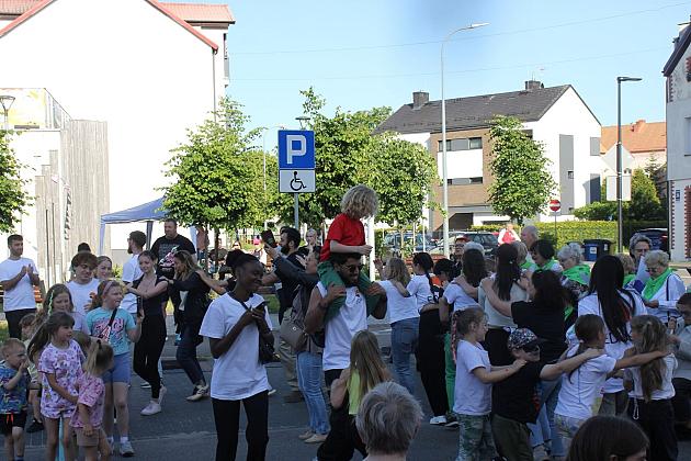 Lębork Nowy Świat znów tętnił życiem! Piąta edycja Festiwalu Ulicznego zachwyciła mieszkańców