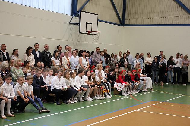 „Wypływamy na szerokie wody” – zakończenie roku szkolnego w SP nr 8