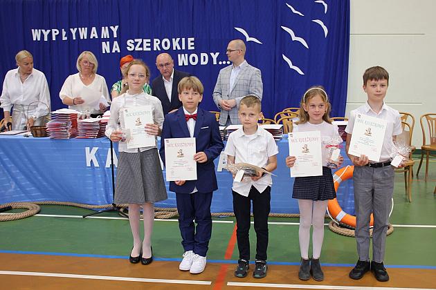 „Wypływamy na szerokie wody” – zakończenie roku szkolnego w SP nr 8
