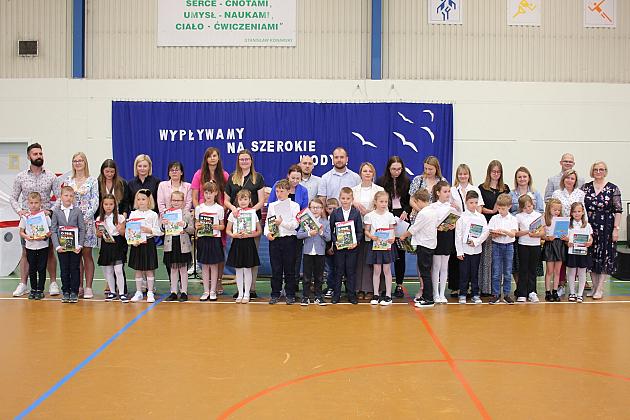 „Wypływamy na szerokie wody” – zakończenie roku szkolnego w SP nr 8