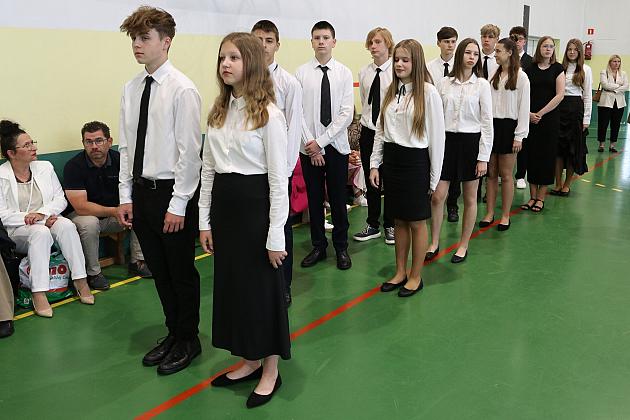 Uroczyste pożegnanie absolwentów Szkoły Podstawowej nr 5