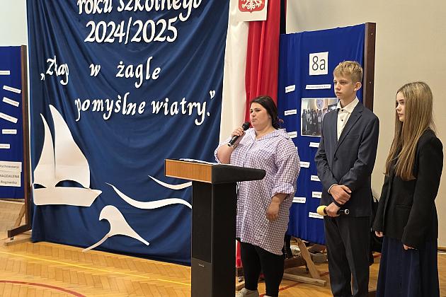 Uroczyste zakończenie roku szkolnego klas VIII w SP7