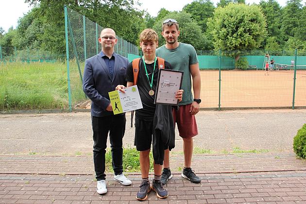 Aktywne lato na kortach. Rozstrzygnięto Wakacyjny Turniej Tenisa Ziemnego