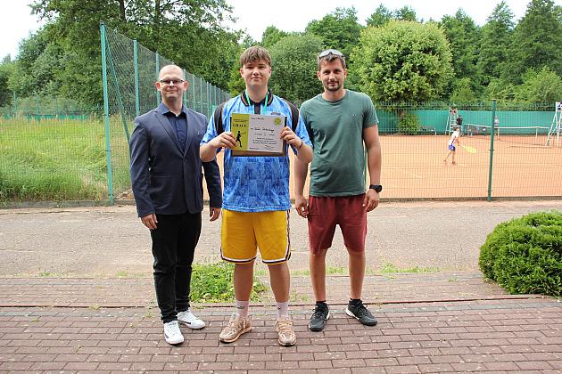 Aktywne lato na kortach. Rozstrzygnięto Wakacyjny Turniej Tenisa Ziemnego