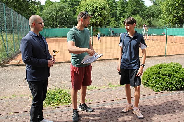 Aktywne lato na kortach. Rozstrzygnięto Wakacyjny Turniej Tenisa Ziemnego
