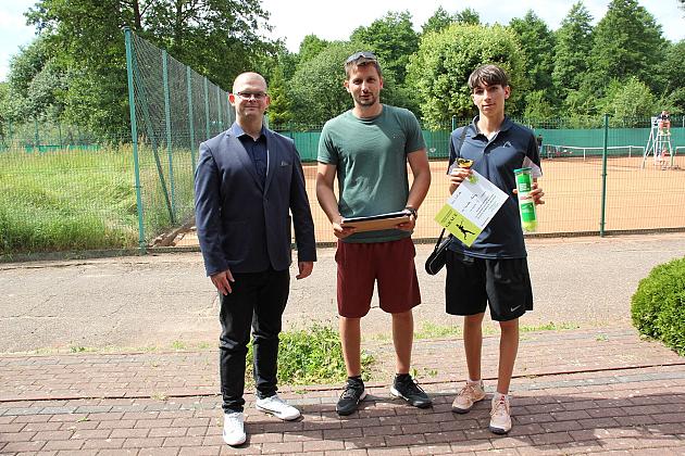 Aktywne lato na kortach. Rozstrzygnięto Wakacyjny Turniej Tenisa Ziemnego