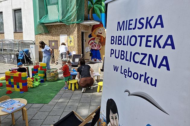 Letnia Czytelnia na Staromiejskiej już otwarta