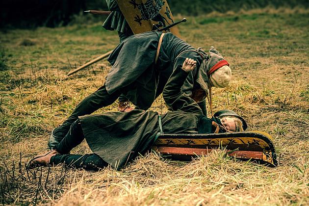 Kadry z epoki miecza i legend podczas Jarmarku św. Jakuba