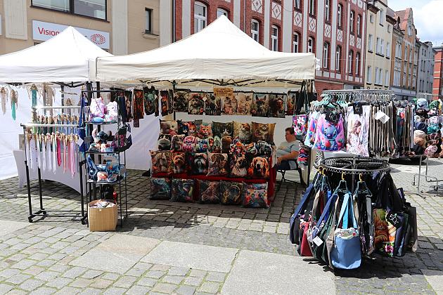 Kolorowe stoiska, regionalne smaki i rękodzieło – magia Jarmarku św. Jakuba!