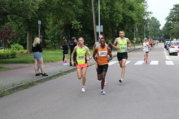 Adam Głogowski ponownie nie do zatrzymania w Biegu św. Jakuba!