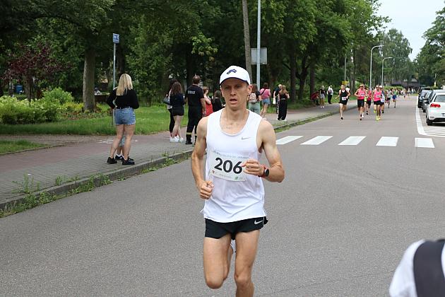 Adam Głogowski ponownie nie do zatrzymania w Biegu św. Jakuba!