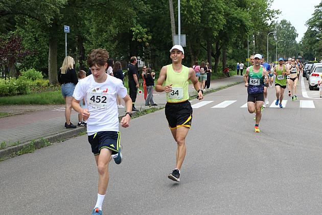 Adam Głogowski ponownie nie do zatrzymania w Biegu św. Jakuba!