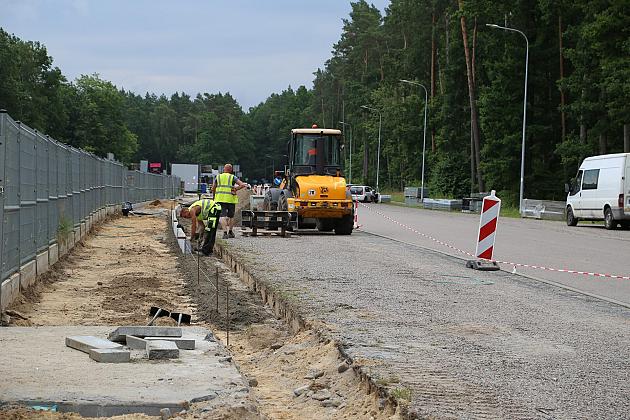 Bezpieczniej przy Cmentarzu Parafialnym – ruszyła budowa nowego chodnika