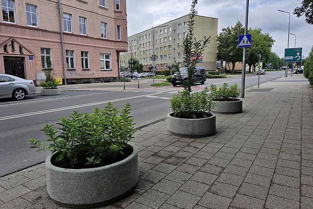 Bezpieczniej na ulicach. Miasto wprowadza proste i tanie rozwiązania