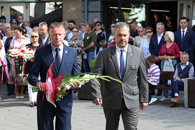 Pamięć, która zobowiązuje – w Lęborku uczczono 86. rocznicę wybuchu II wojny światowej