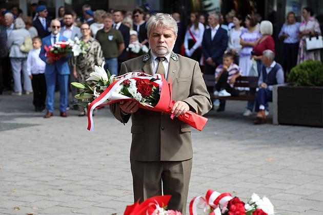 Pamięć, która zobowiązuje – w Lęborku uczczono 86. rocznicę wybuchu II wojny światowej