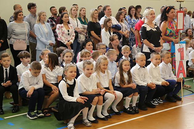 Ślubowanie nowych uczniów Szkoły Podstawowej nr 8