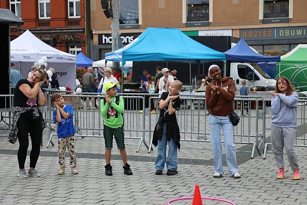 Kreatywna zabawa i muzyczne emocje podczas Pożegnania Lata