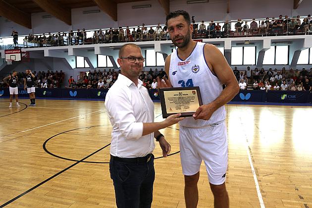 Święto koszykówki w Lęborku. Emocje do ostatniego gwizdka!