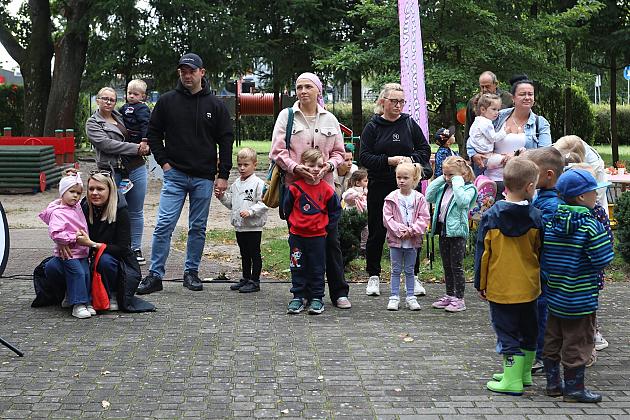 Rodzinno - sportowy piknik w Przedszkolu nr 10