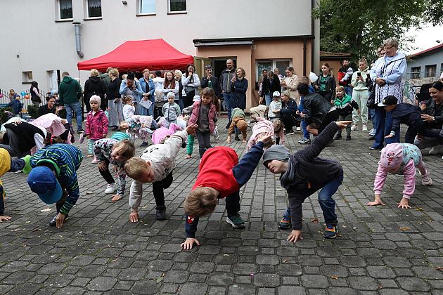 Rodzinno - sportowy piknik w Przedszkolu nr 10