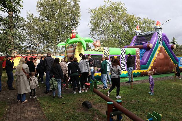 Rodzinno - sportowy piknik w Przedszkolu nr 10