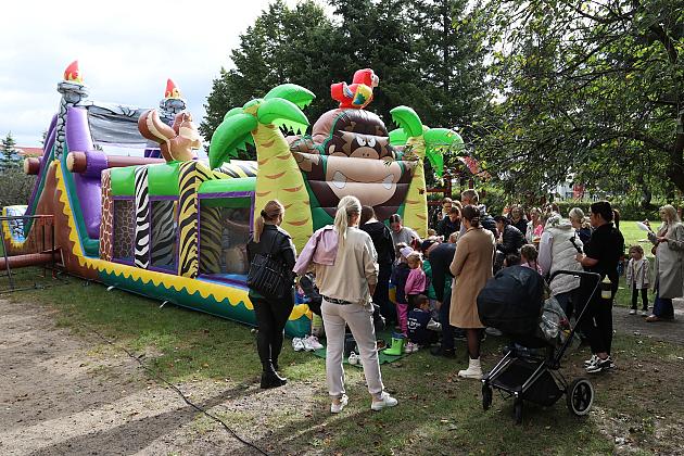 Rodzinno - sportowy piknik w Przedszkolu nr 10
