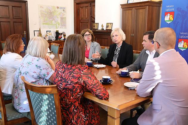 Aktywni, zaangażowani, inspirujący – seniorzy rozpoczęli swoje święto w Lęborku