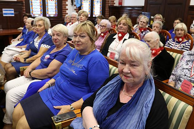 Aktywni, zaangażowani, inspirujący – seniorzy rozpoczęli swoje święto w Lęborku