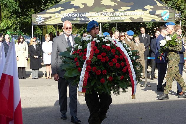 Polskie ofiary II wojny światowej upamiętnione przy jednostce wojskowej