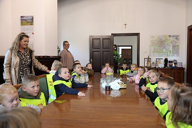 Przedszkolaki z wizytą w urzędzie