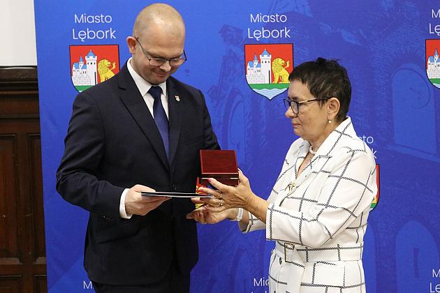 Nagrody dla nauczycieli i dyrektorów z okazji Dnia Edukacji Narodowej