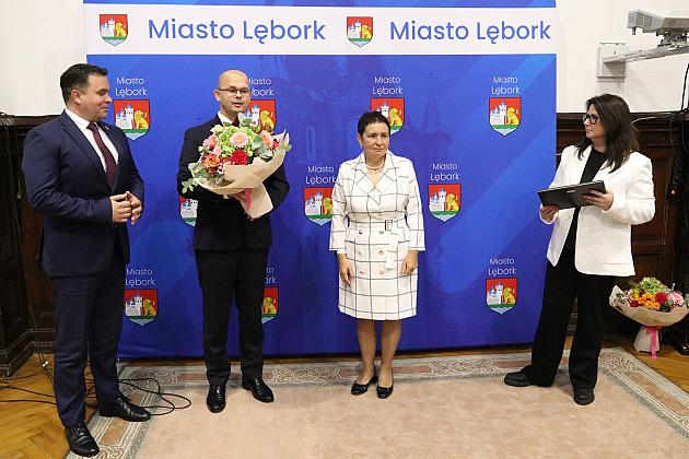 Nagrody dla nauczycieli i dyrektorów z okazji Dnia Edukacji Narodowej