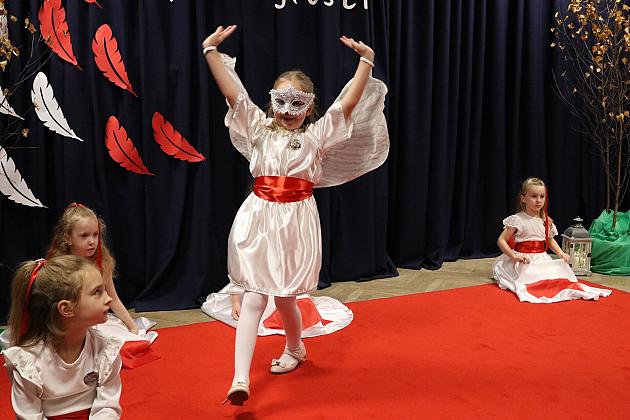 Radośnie i z dumą o Polsce – wieczornica patriotyczna w Przedszkolu nr 6