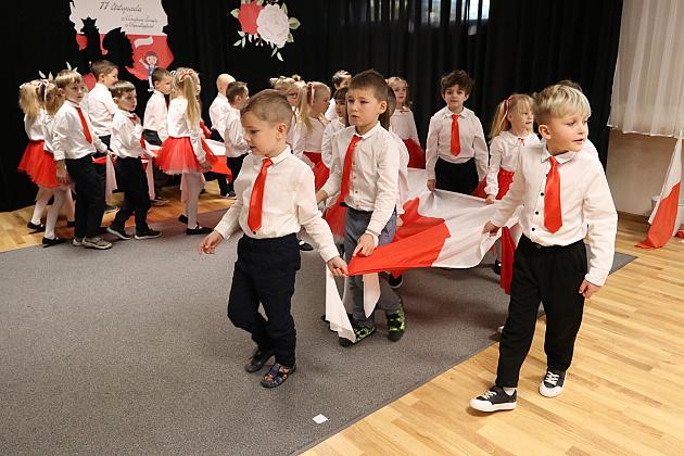 Małe serca dla Niepodległej – patriotyczna akademia w Przedszkolu nr 9