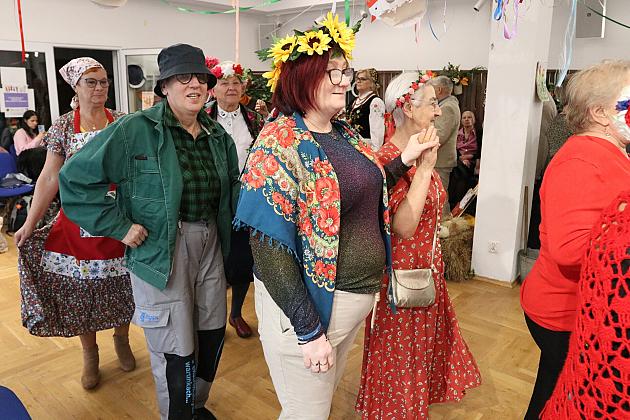 Bal Seniora w rytmie wiejskiej potańcówki