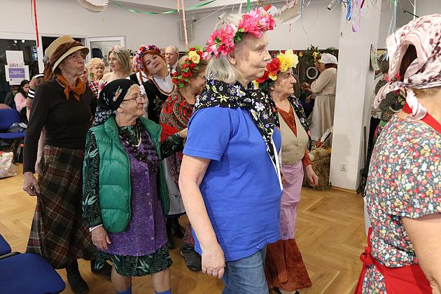Bal Seniora w rytmie wiejskiej potańcówki