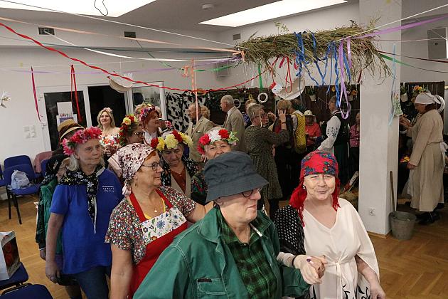 Bal Seniora w rytmie wiejskiej potańcówki