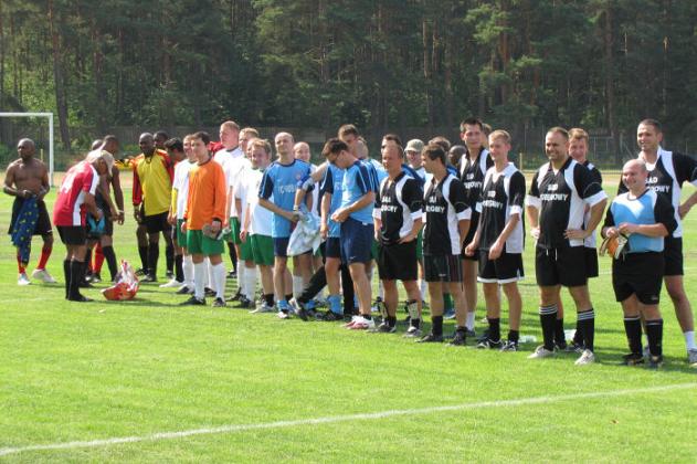 Zagrali w słonku i deszczu