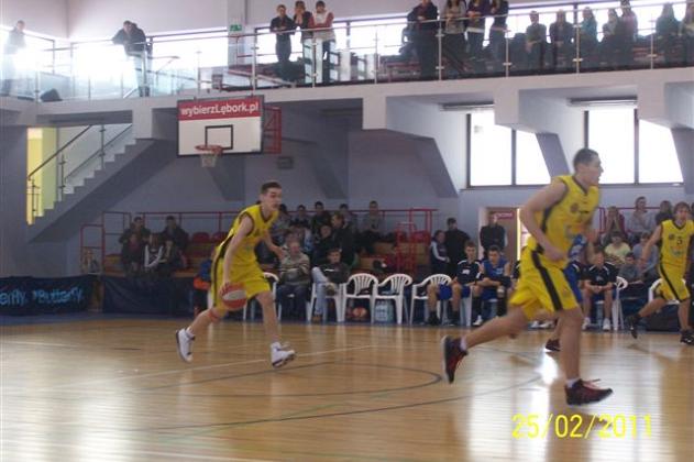 Rosjanie bezkonkurencyjni w turnieju EYBL