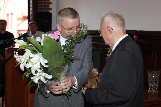 Flaga Honorowa Europy powiewa nad miastem, „Lęborskie Lwy