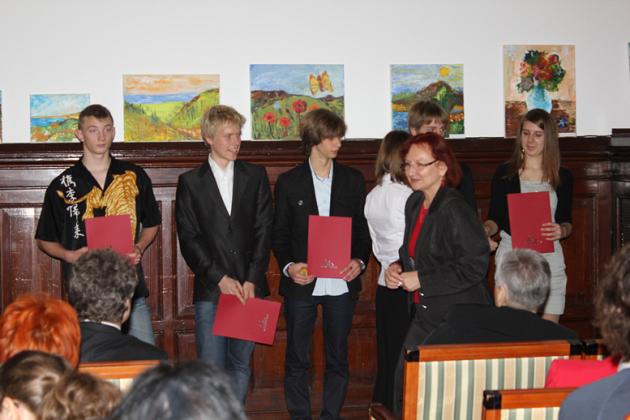 Oświatowe Nagrody Burmistrza w Dzień Edukacji