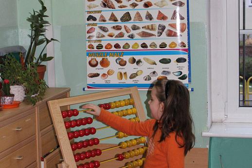 Pomoce naukowe trafiły do szkół